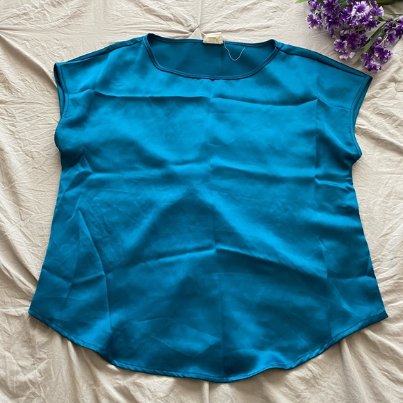 Bundle of 5 Women Blouses - Picture 15 of 16